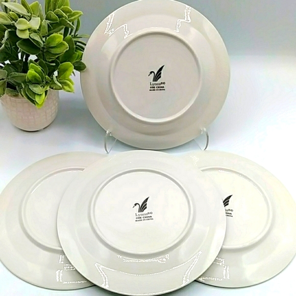 🍭HP! 4 Flowered Bouquet 7.5" plates. Lynns Fine China "Claryssa" - Picture 3 of 7